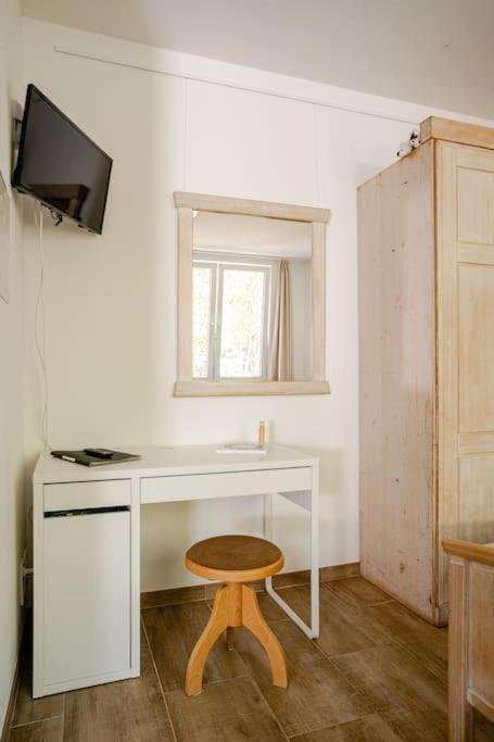 Tolles Apartment In Idyllischer Ruhiger Lage Брауншвайг Екстериор снимка